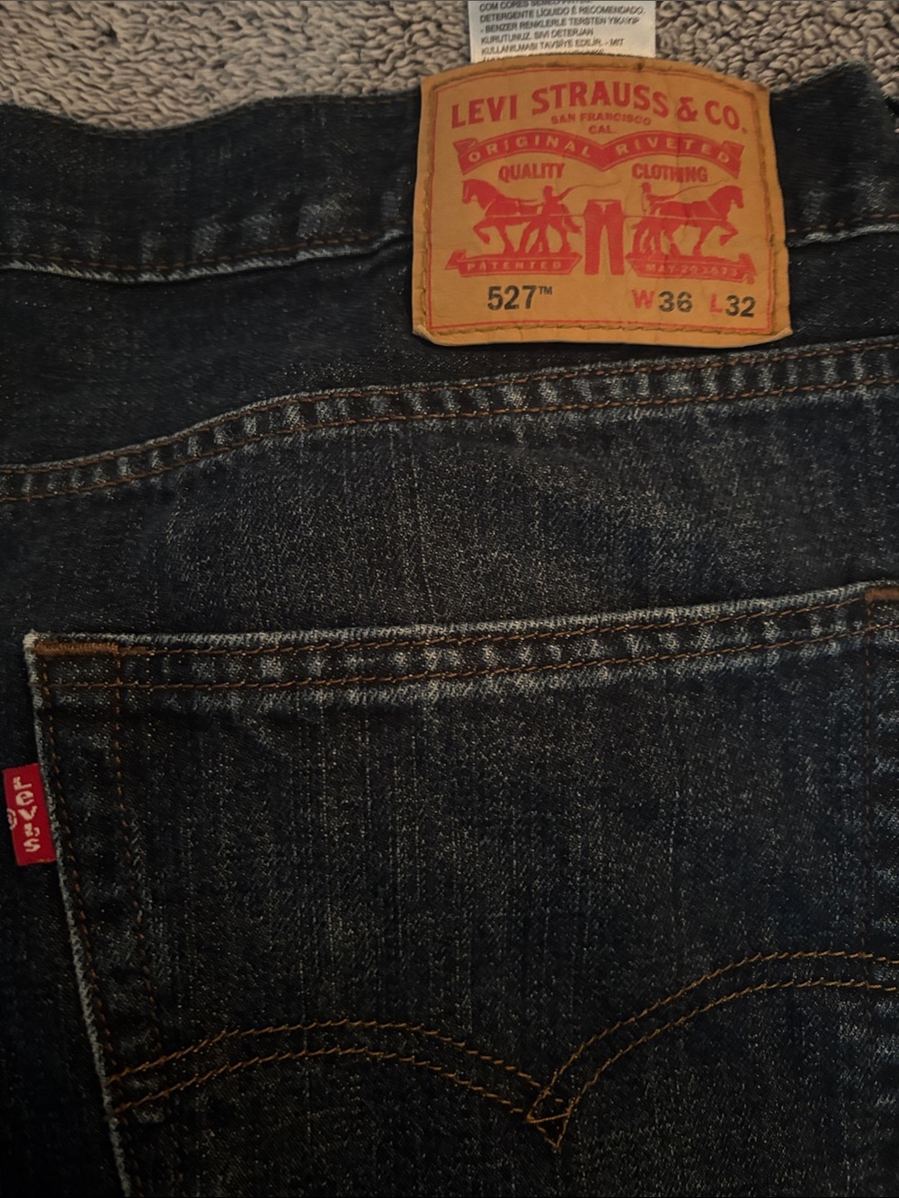 Men’s 527 Levi's Dark Blue Bootcut Jeans with Brown Patch